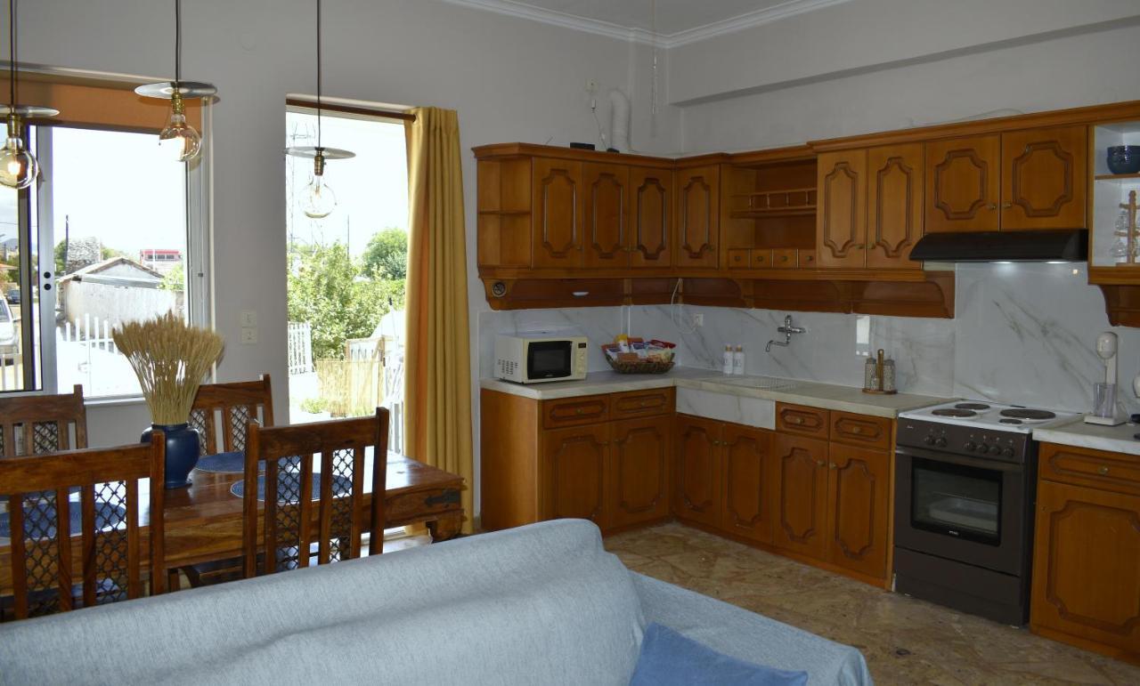 To Spitaki Dalamanara Buitenkant foto